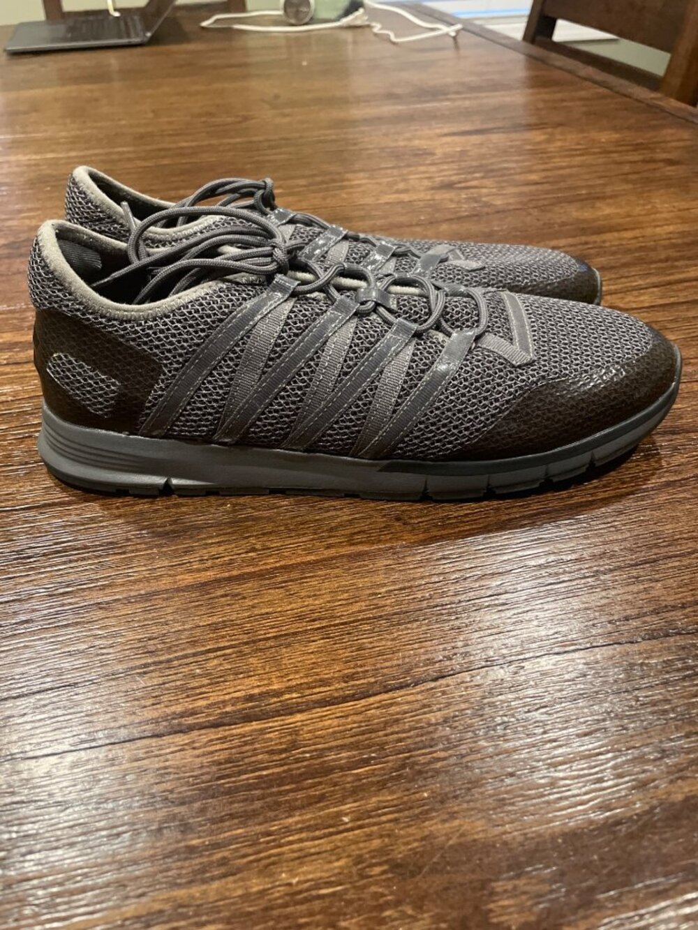 Under Armour Women's Sz 9.5 Gray Charged All-Around Athletic Shoes Sporty Active